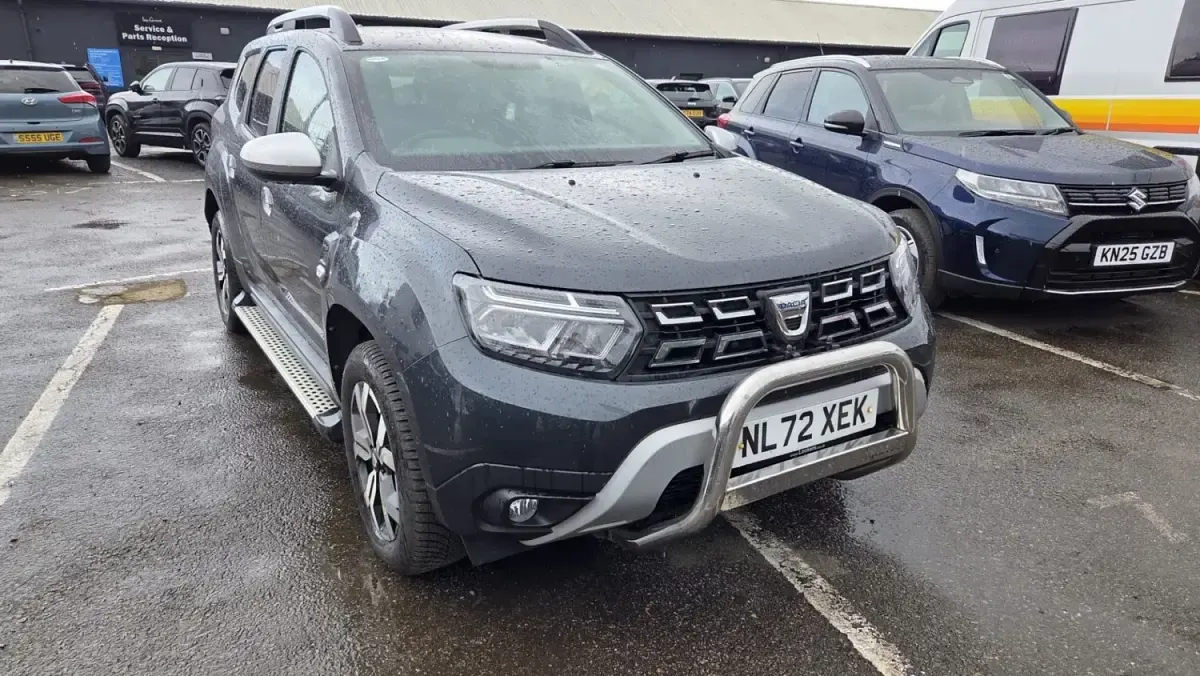 Begagnad Dacia Duster Prestige 2022 Grå SUV