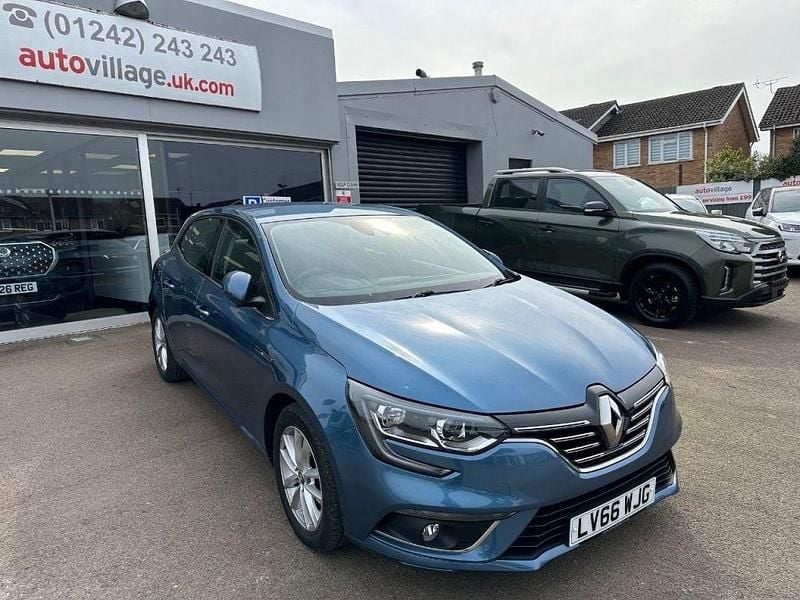 Used Renault Mégane IV Dynamique 130 HP (95 kW) 2016 Blue Hatchback