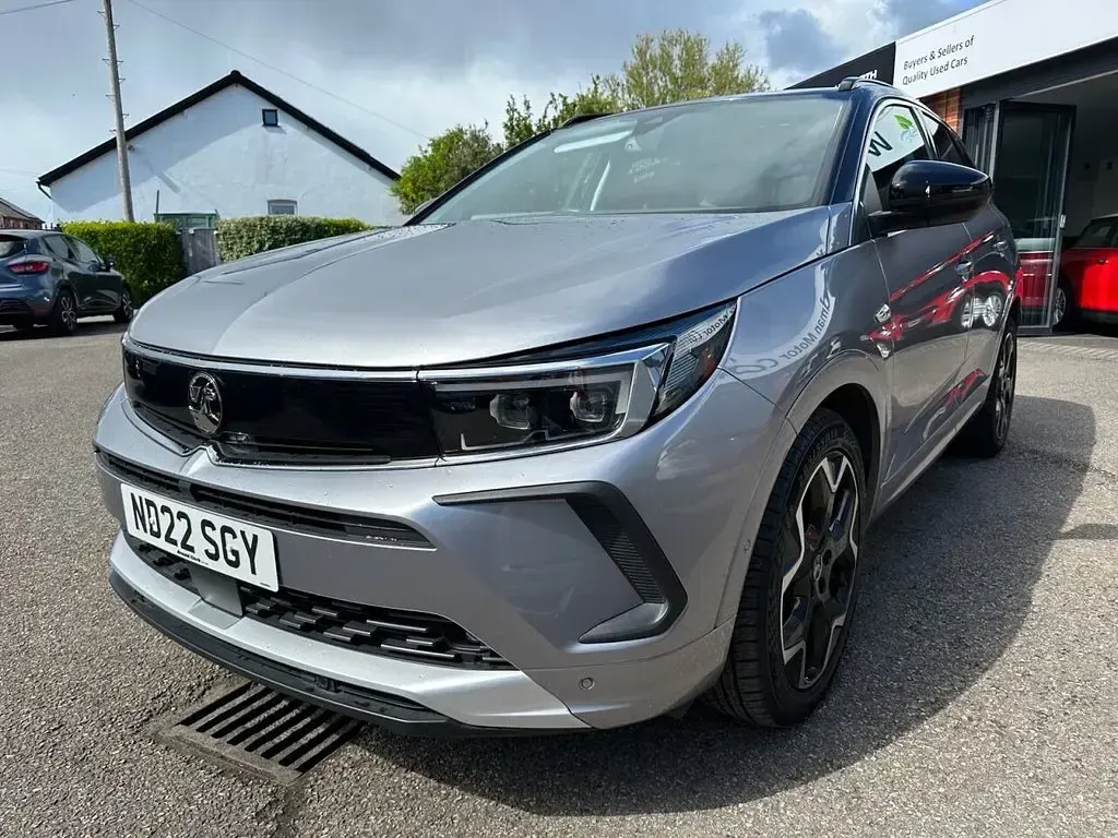 Used Vauxhall Grandland X Elite 130 HP (95 kW) 2022 Grey SUV