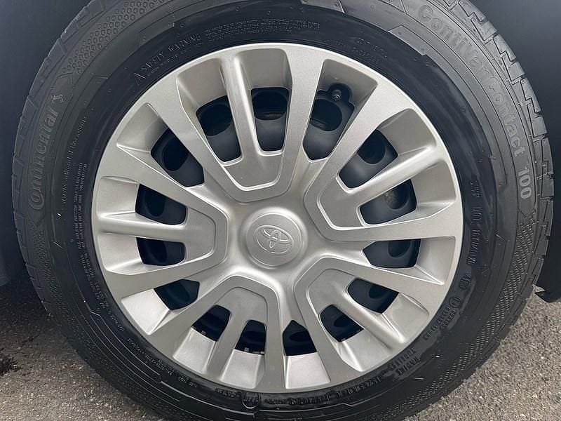 Used Toyota Proace 142 HP (104 kW) 2024 White MPV