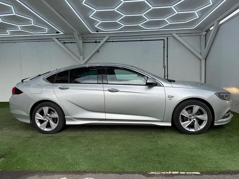 Used Vauxhall Insignia SRi 2018 Silver Hatchback