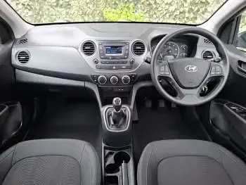 Used Hyundai i10 SE 66 HP (48 kW) 2018 Silver Hatchback