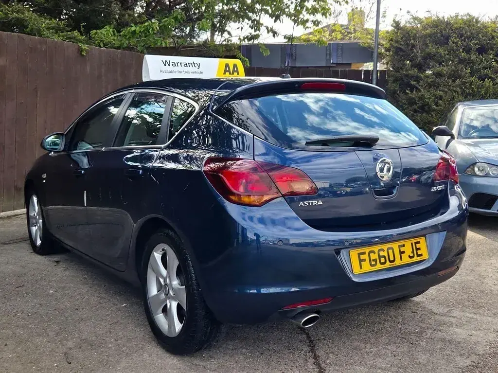 Used Vauxhall Astra SRi 2010 Blue Hatchback