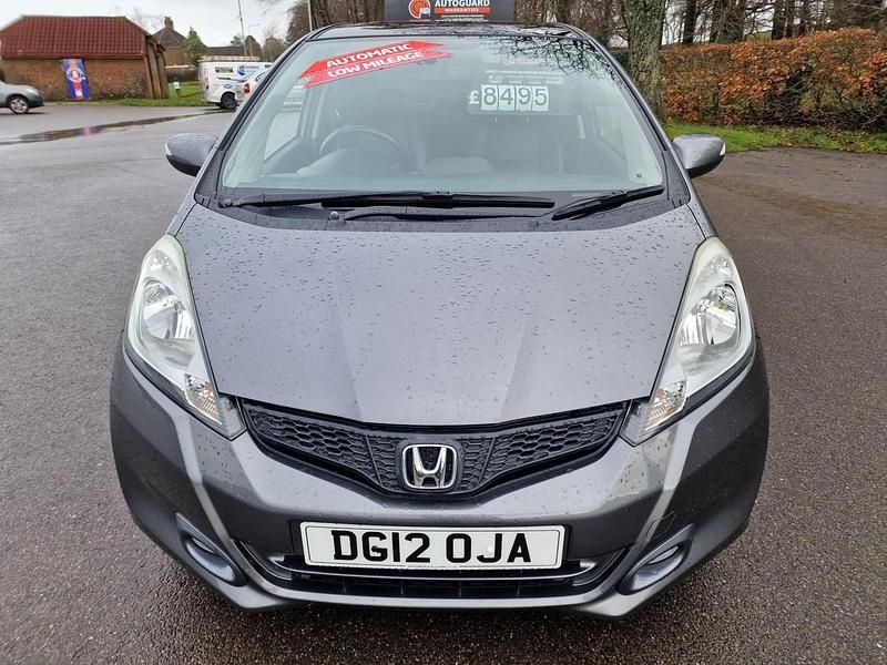 Used Honda Jazz EX-L 99 HP (72 kW) 2012 Silver Hatchback