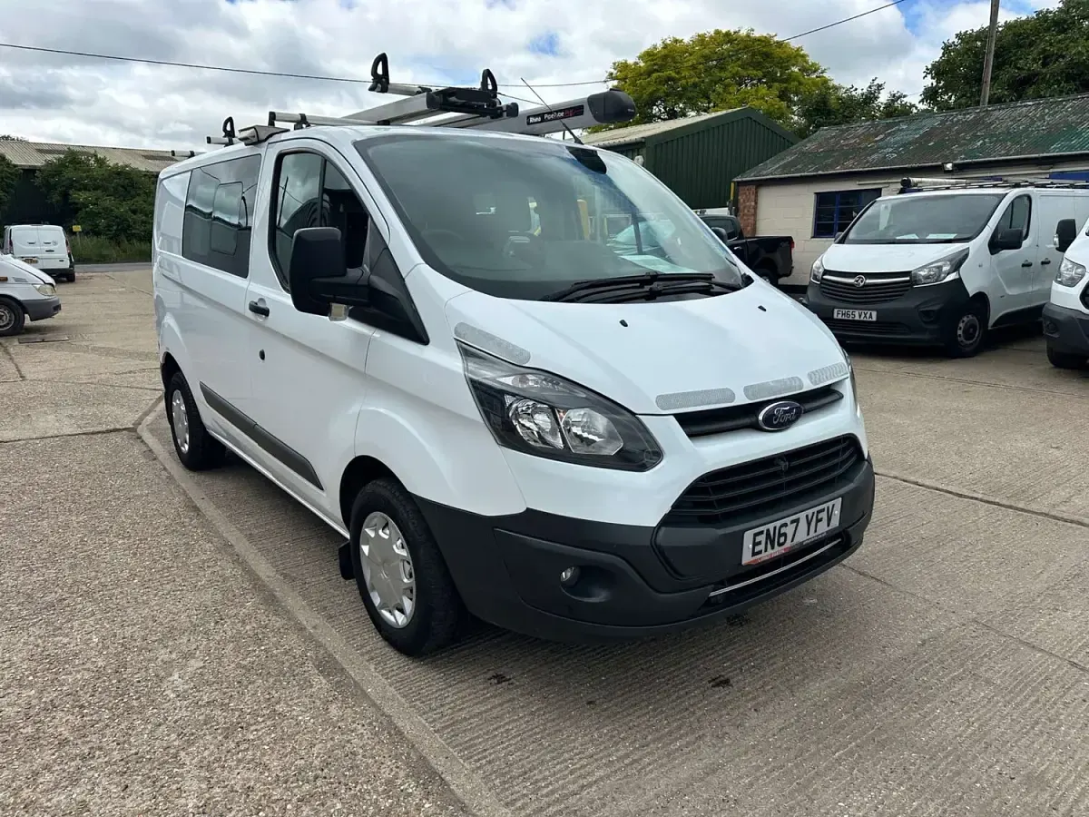 Used Ford Transit Custom 105 HP (77 kW) 2018 White Van