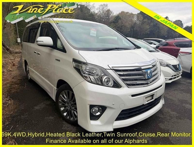 Second-hand Toyota Alphard Executive 2013 Alb Monovolum