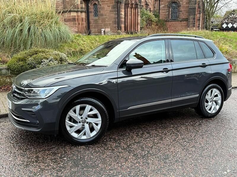 Used VW Tiguan Life 150 HP (110 kW) 2022 Grey SUV