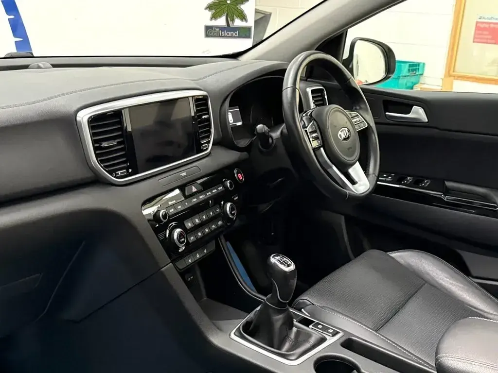 Used Kia Sportage 132 HP (97 kW) 2020 White SUV