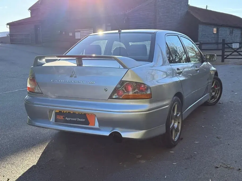 Used Mitsubishi Lancer 261 HP (191 kW) 2005 Silver Sedan