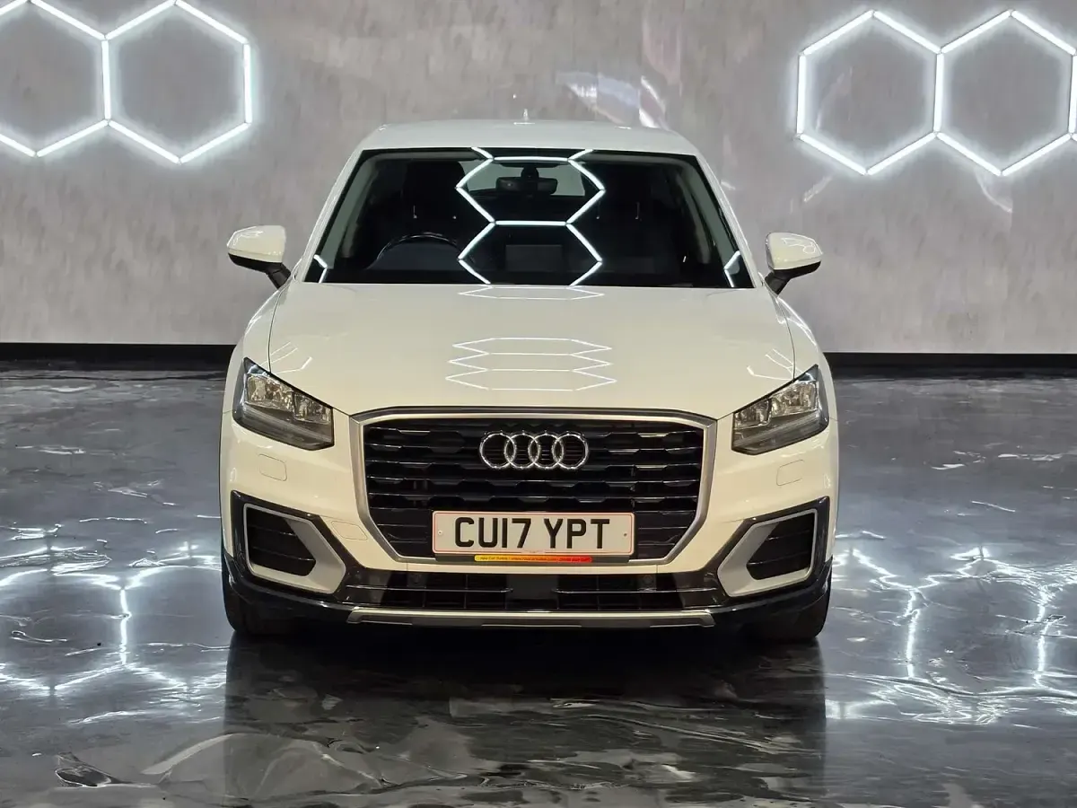 Used Audi Q2 Comfort 150 HP (110 kW) 2017 White SUV