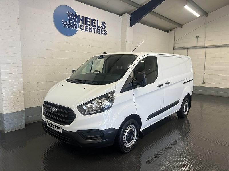 Used Ford Transit Custom S 2022 Frozen white (solid colour) Van
