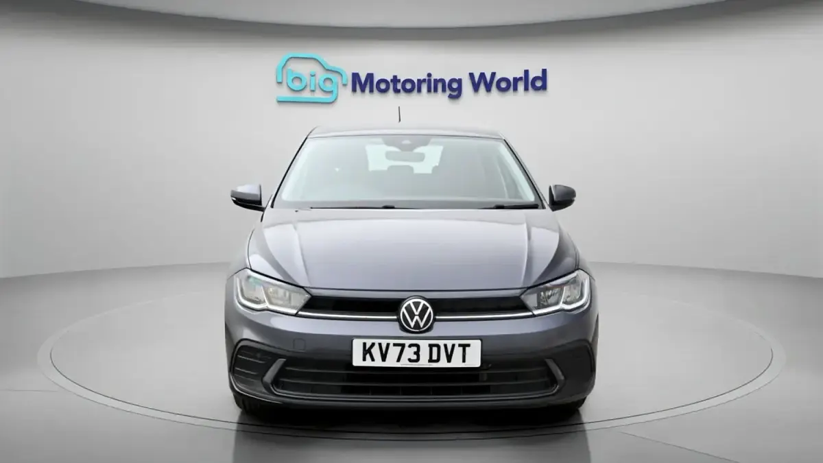 Używany VW Polo S 80 KM (58 kW) 2023 Szary Hatchback