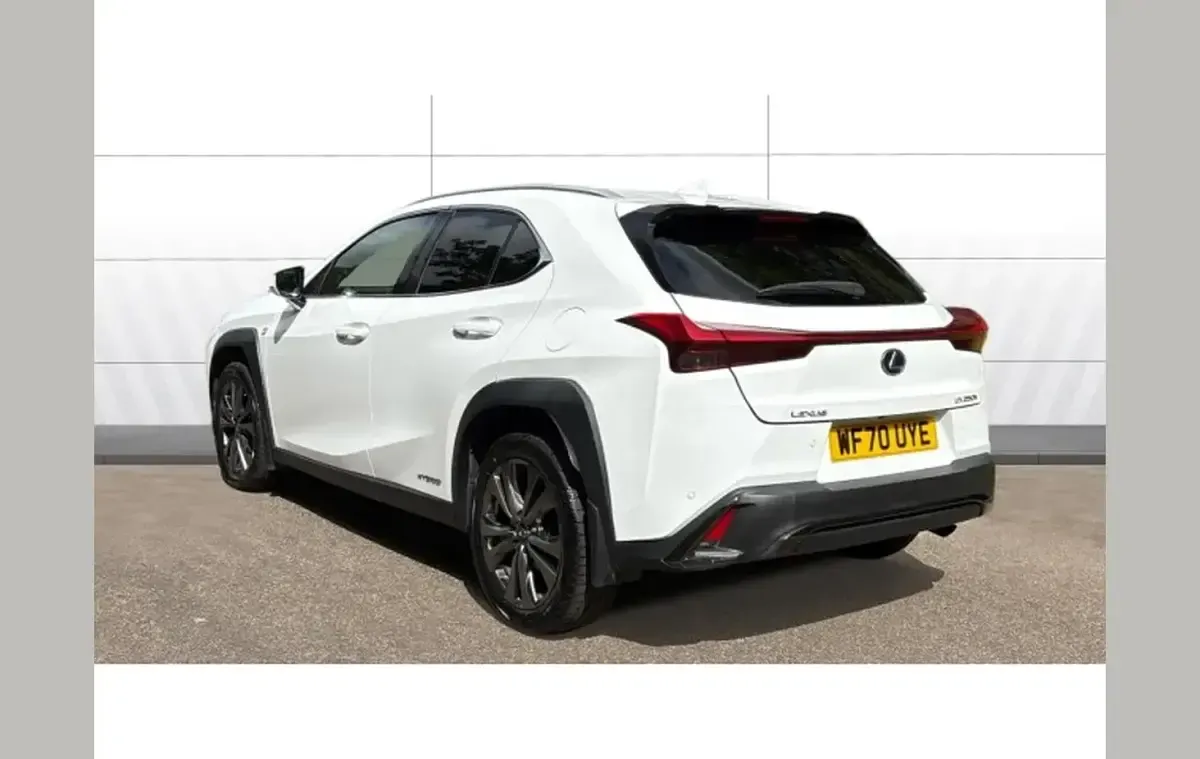 Used Lexus UX 250h Sport Line 180 HP (132 kW) 2020 White SUV