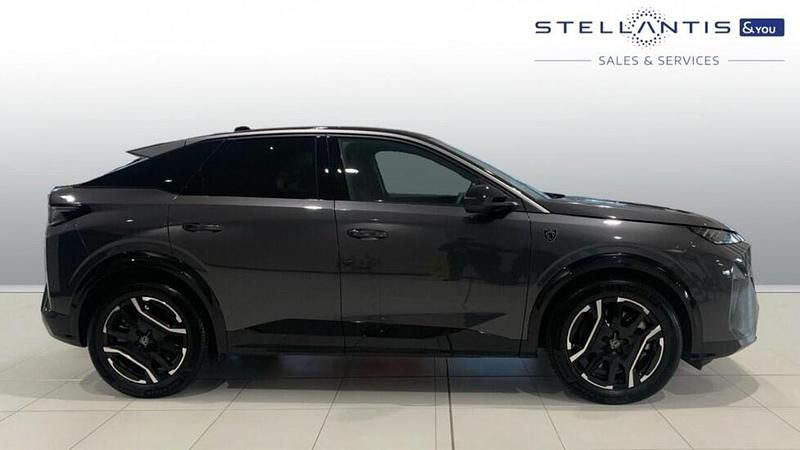 Used Peugeot e-3008 GT 152 kW (207 HP) 2025 Grey SUV