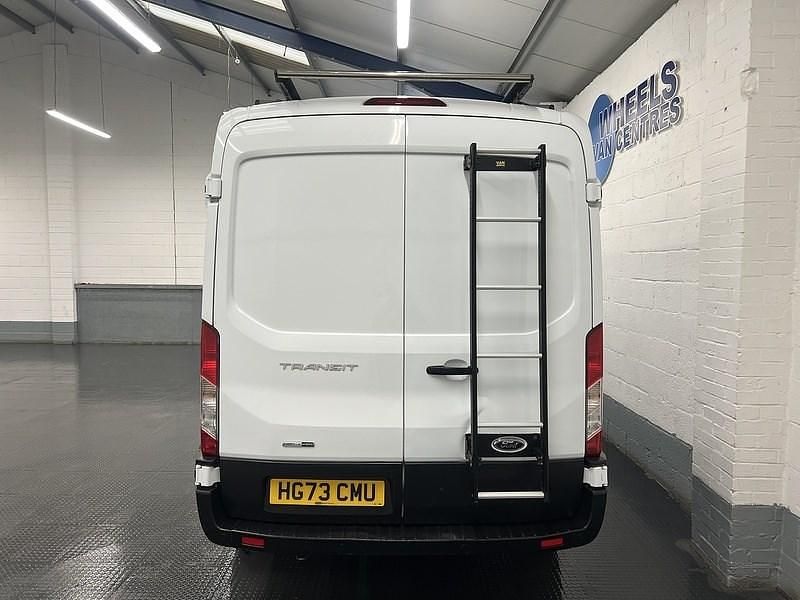 Usado Ford Transit S 130 HP (95 kW) 2023 Branco Van