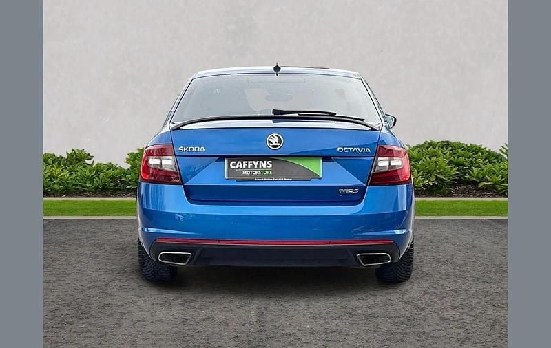 Used Skoda Octavia vRS 242 HP (177 kW) 2019 Blue Hatchback