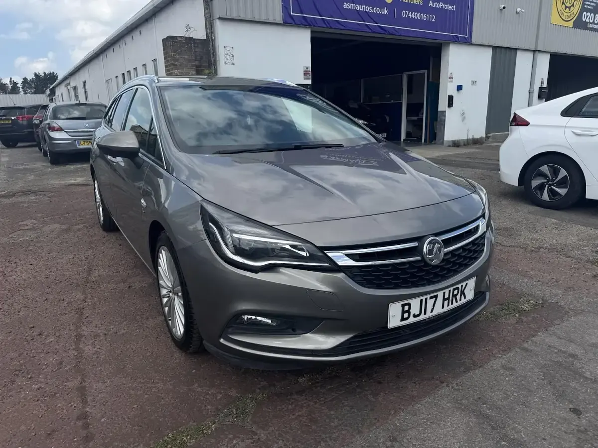 Used Vauxhall Astra Elite 2017 Grey Estate