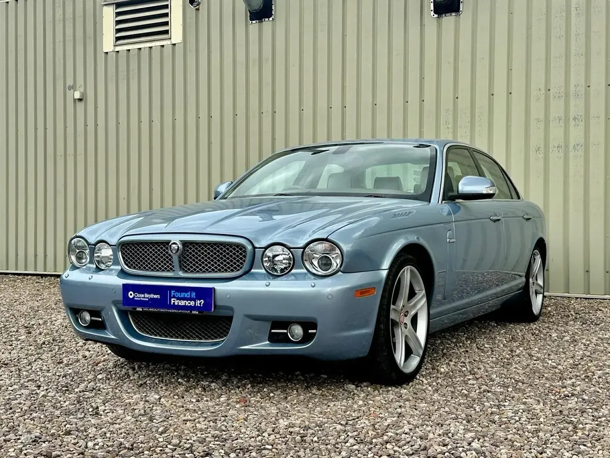 Used Jaguar XJ Sovereign 204 HP (150 kW) 2008 Blue Sedan
