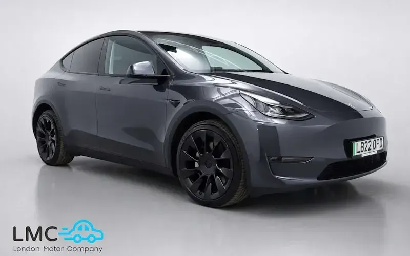 Used Tesla Model Y Long Range AWD 286 kW (389 HP) 2025 SUV