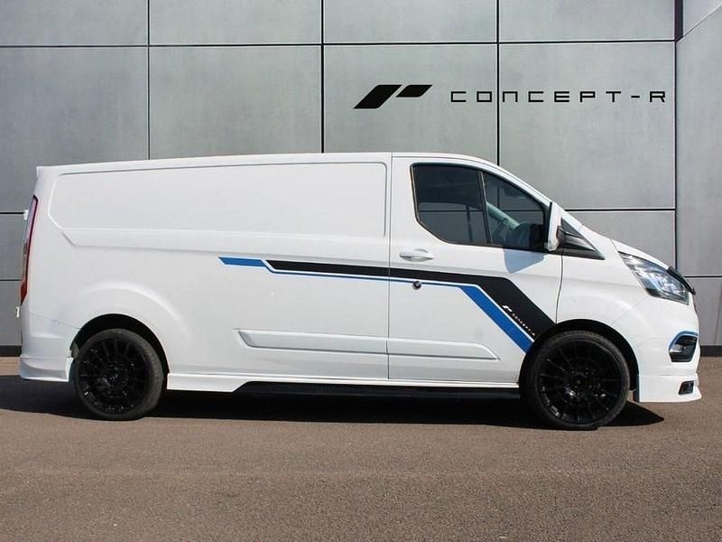 Used Ford Transit Custom Limited 168 HP (123 kW) 2021 White Van