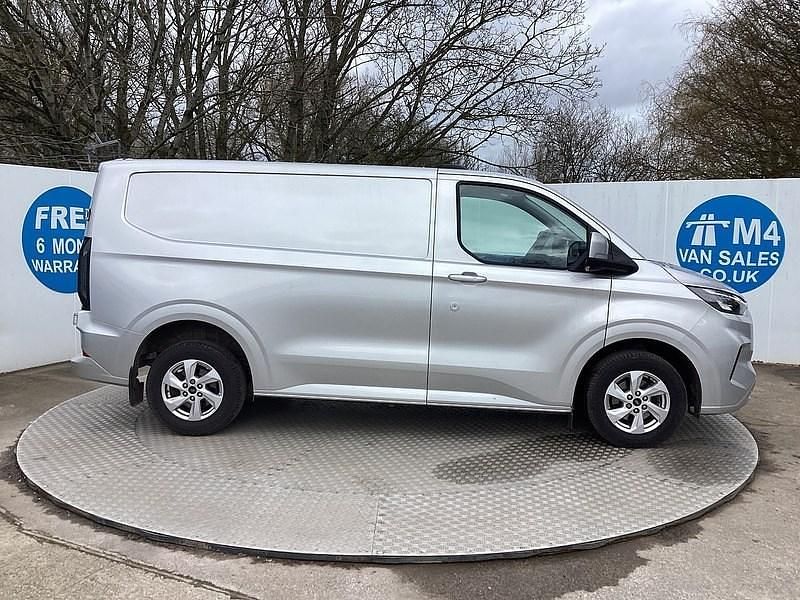 Used Ford Transit Custom Limited 136 HP (100 kW) 2024 Silver Van