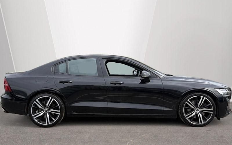 Used Volvo S60 R-Design 250 HP (183 kW) 2019 Black Sedan