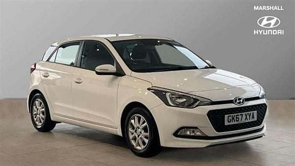 White Used 2017 Hyundai i20 SE Hatchback | £7,784 (Fair price) - Image 1/4