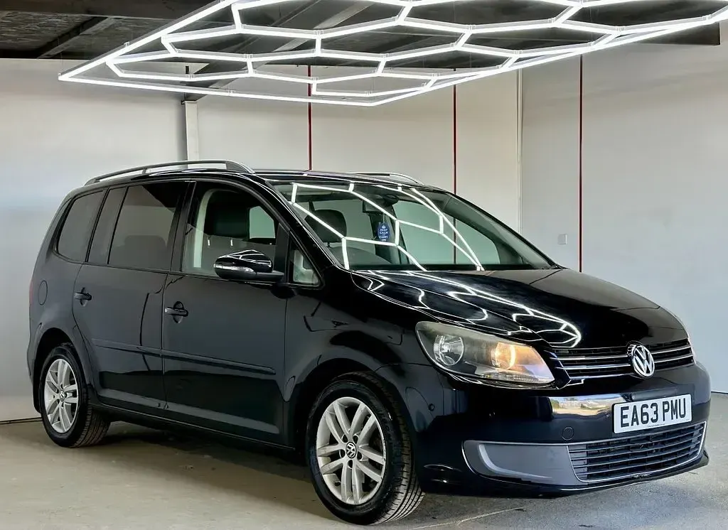 Used VW Touran SE 105 HP (77 kW) 2013 Black MPV