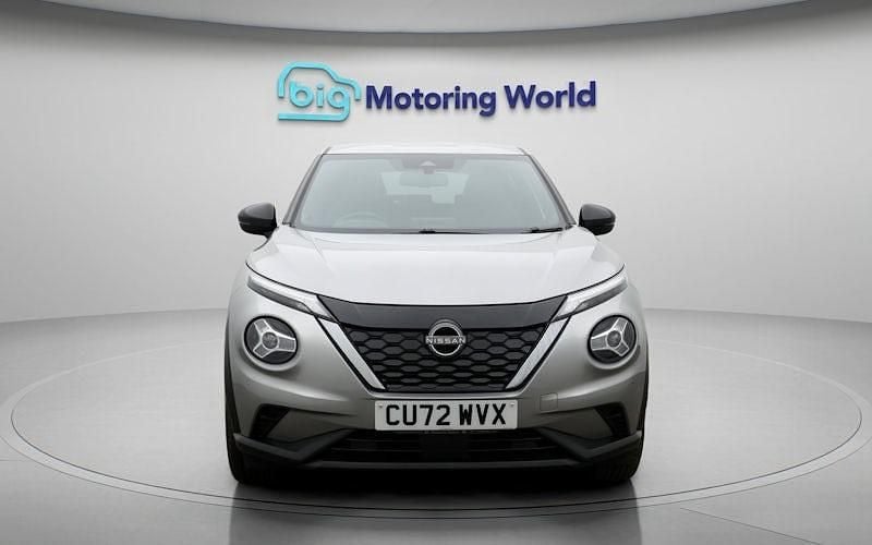 Used Nissan Juke N-Connecta 143 HP (105 kW) 2023 Silver SUV