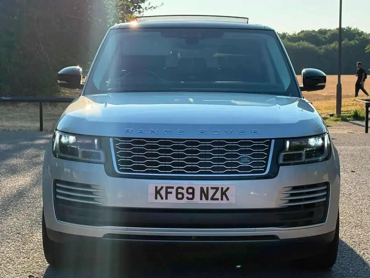 Used Land Rover Range Rover S 404 HP (297 kW) 2019 Silver SUV