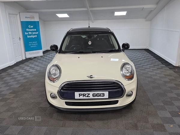 Used Mini Cooper D Hatch 2017 White Hatchback