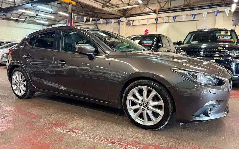 Used Mazda 3 Inclusive 120 HP (88 kW) 2014 Hatchback