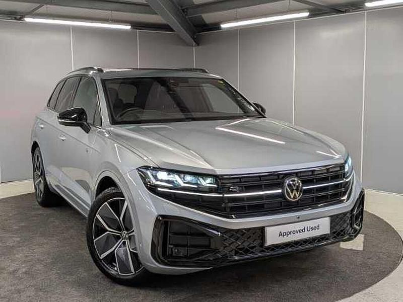Silver Used 2024 VW Touareg Black Edition SUV | £49,965 (Fair price) - Image 1/4