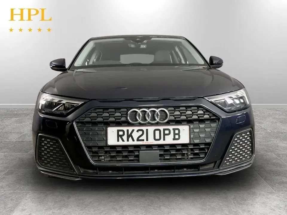 Usado Audi A1 Sportback Business 95 HP (69 kW) 2021 Azul Citadino