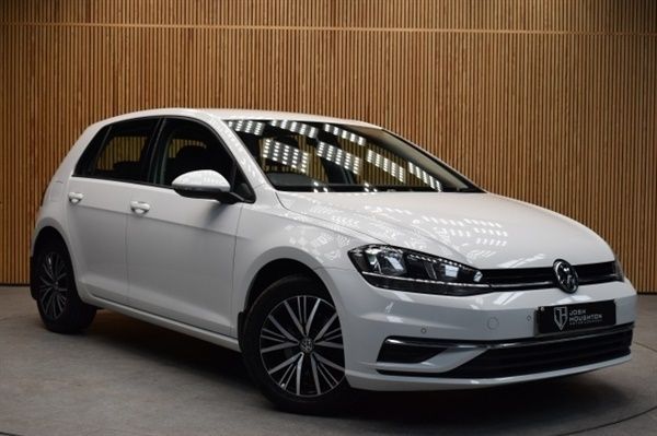 White Used 2019 VW Golf VII SE Hatchback | £10,995 (Good price) - Image 1/1