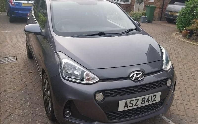 Used 2020 Hyundai i10 Premium SE Hatchback | £9,188 (Fair price) - Image 1/4