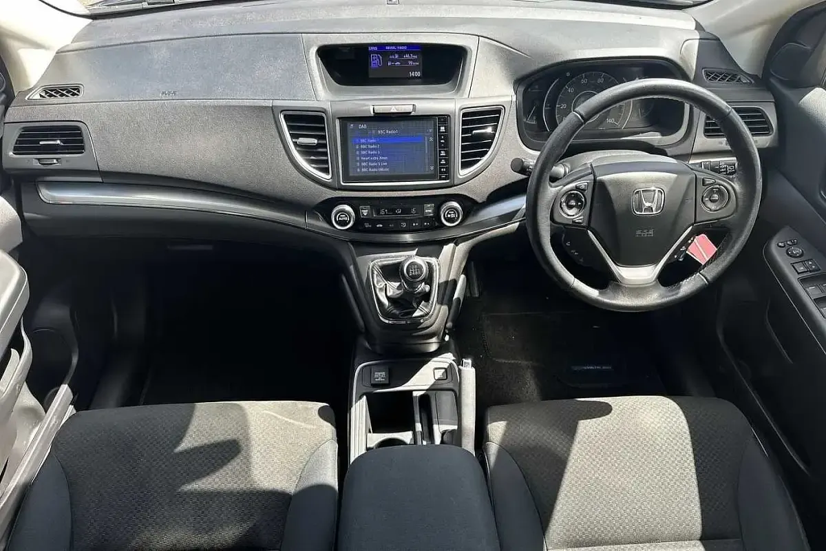 Used Honda CR-V SE Plus 120 HP (88 kW) 2018 Twilight blue SUV