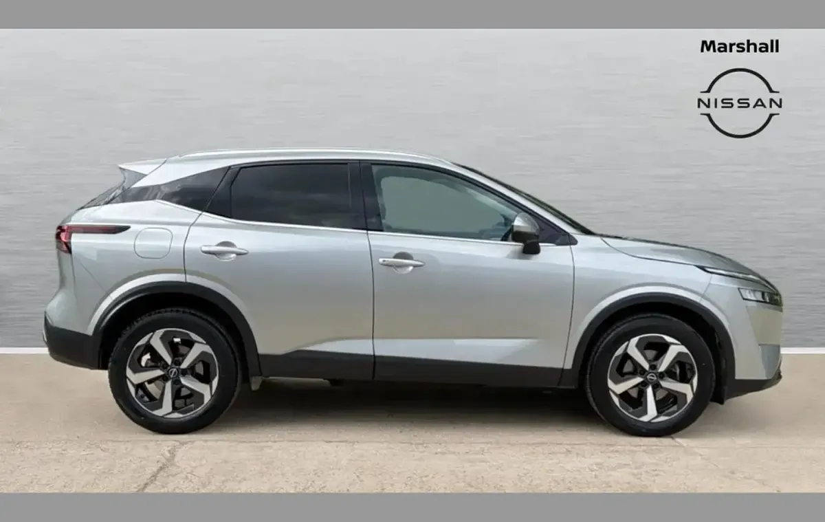 Used Nissan Qashqai N-Connecta 155 HP (114 kW) 2024 Silver SUV