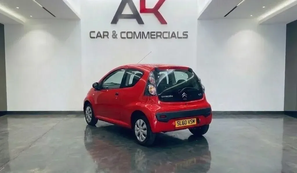 Używany Citroën C1 VTR Sport 68 KM (50 kW) 2011 Czerwony Hatchback