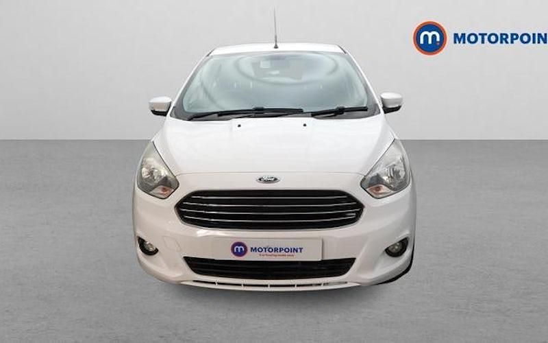 Used Ford Ka Plus Zetec 69 HP (50 kW) 2017 White Hatchback