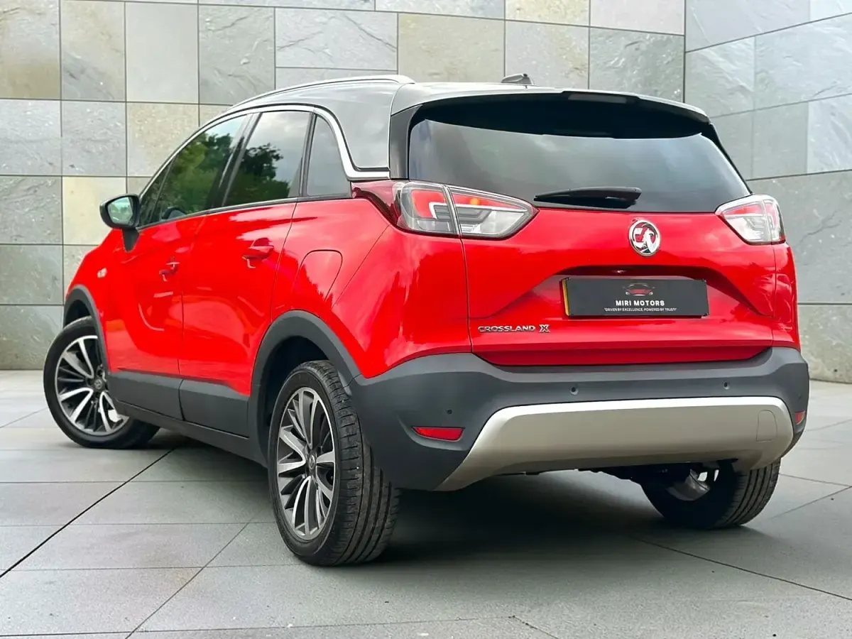 Used Vauxhall Crossland X Elite 81 HP (59 kW) 2018 Red SUV