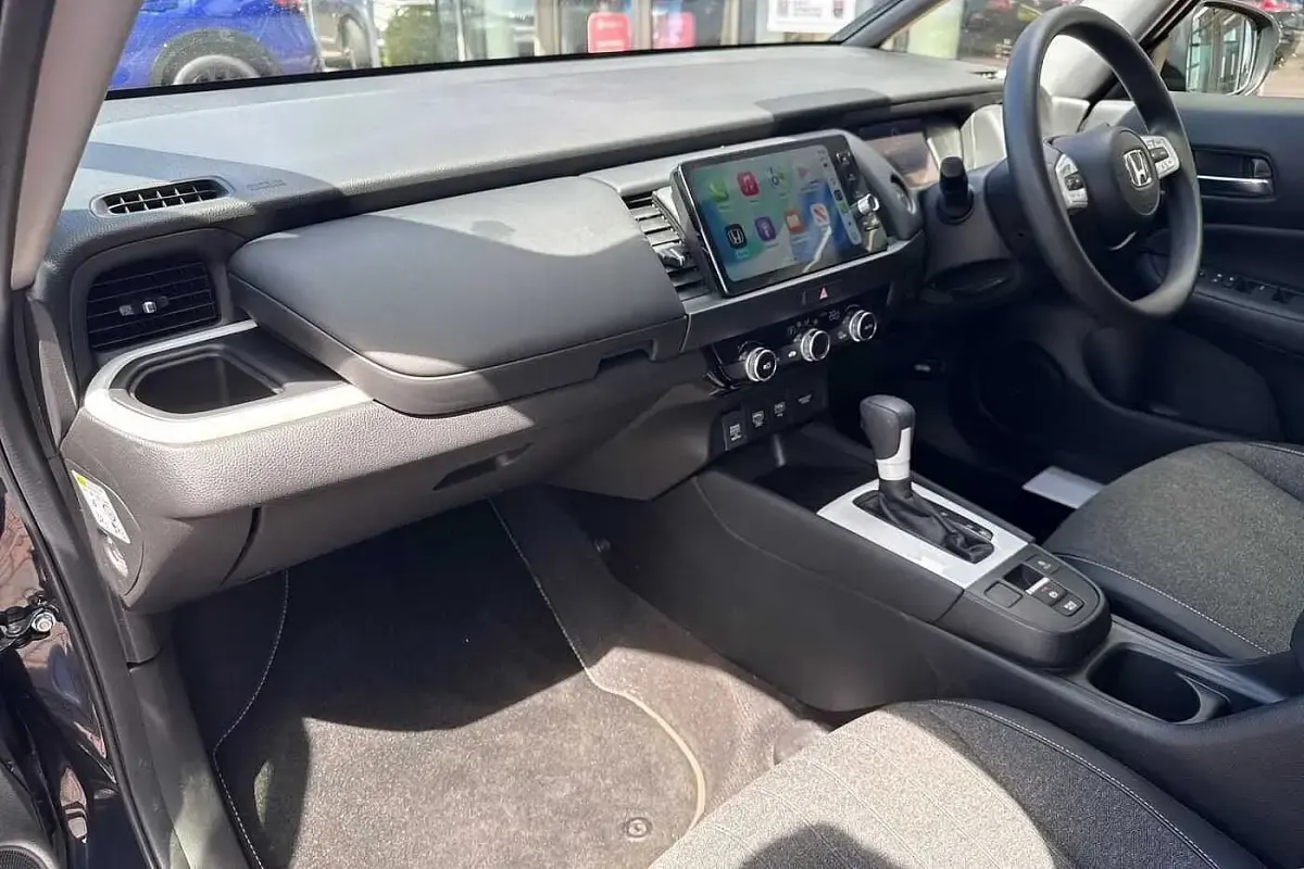 Used Honda Jazz Hybrid 109 HP (80 kW) 2023 Blue Hatchback