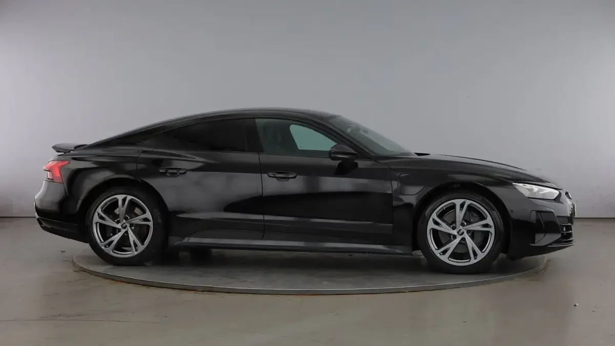 Used Audi e-tron GT quattro Comfort 430 kW (585 HP) 2023 Black Sedan