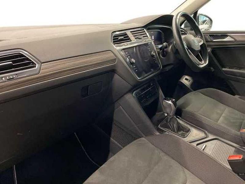 Used VW Tiguan Allspace Elegance 150 HP (110 kW) 2022 Grey SUV