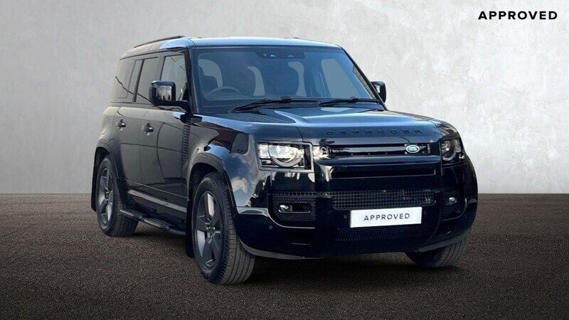 Santorini black Used 2025 Land Rover Defender HSE Dynamic SUV | £82,990 - Image 1/4