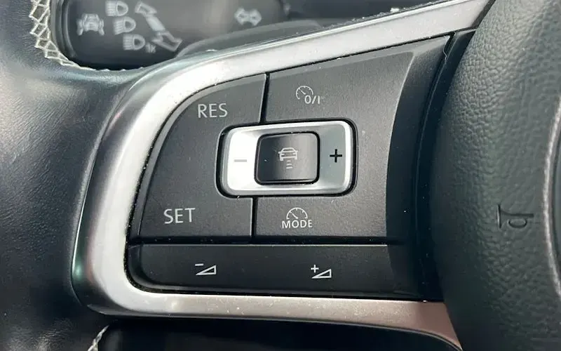 Used VW Tiguan R-line 190 HP (139 kW) 2018 Grey SUV
