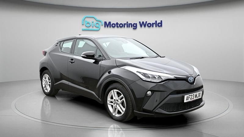 Used Toyota C-HR 122 HP (89 kW) 2023 SUV