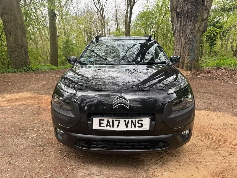 Used Citroën C4 Cactus Flair 82 HP (60 kW) 2017 Black Hatchback