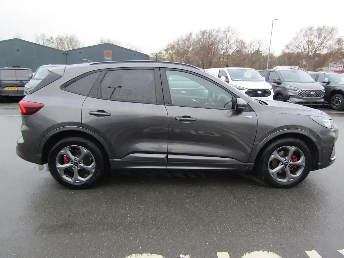 Used Ford Kuga ST-Line 150 HP (110 kW) 2025 Grey SUV