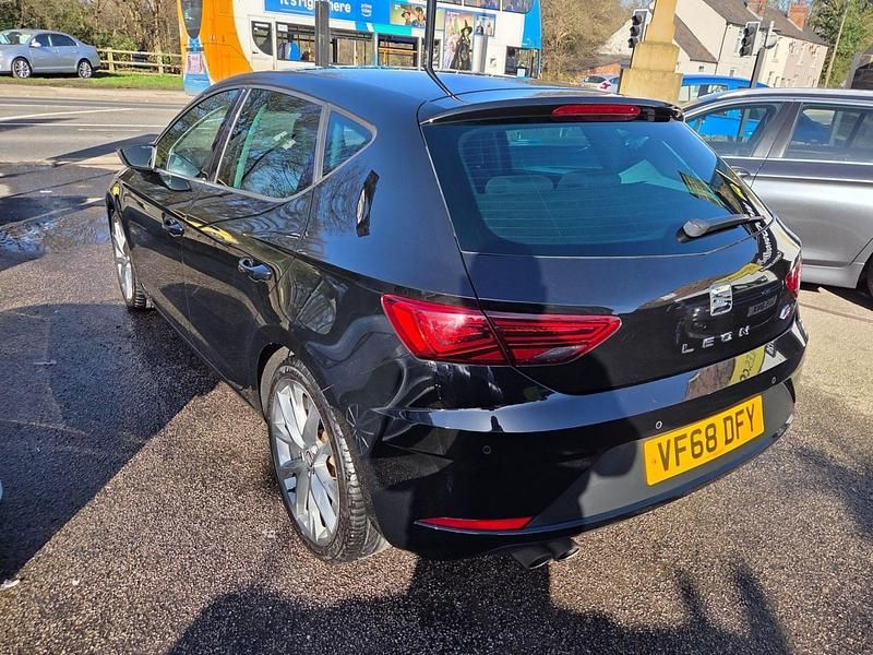 Used Seat Leon FR 130 HP (95 kW) 2019 Black Hatchback